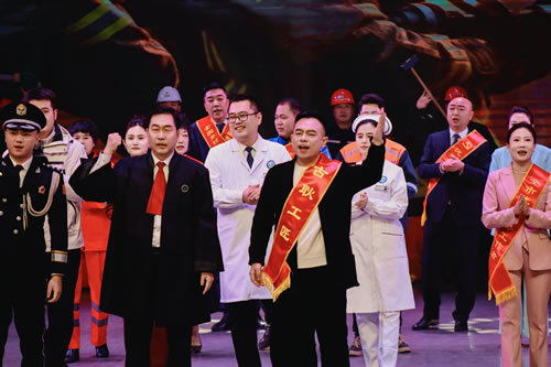 魏克聪律师受邀参演河津市春节联欢晚会